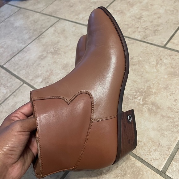 Coach Dannie ltr booti 9B - Picture 6 of 8